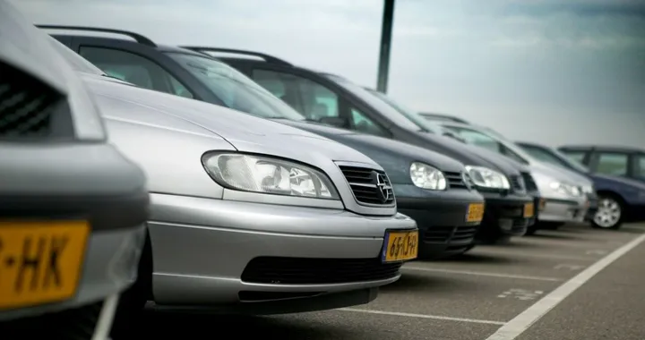 Sixt: noleggio auto premium a prezzi vantaggiosi, anche ad agosto