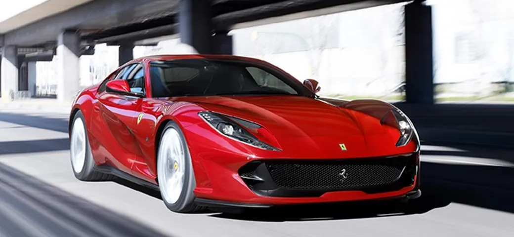 Ferrari 812 Superfast: l'erede avrà ancora il V12