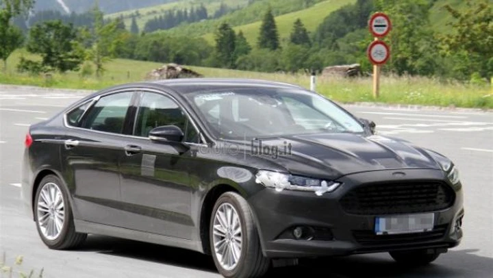 Foto spia nuova Ford Mondeo 2013