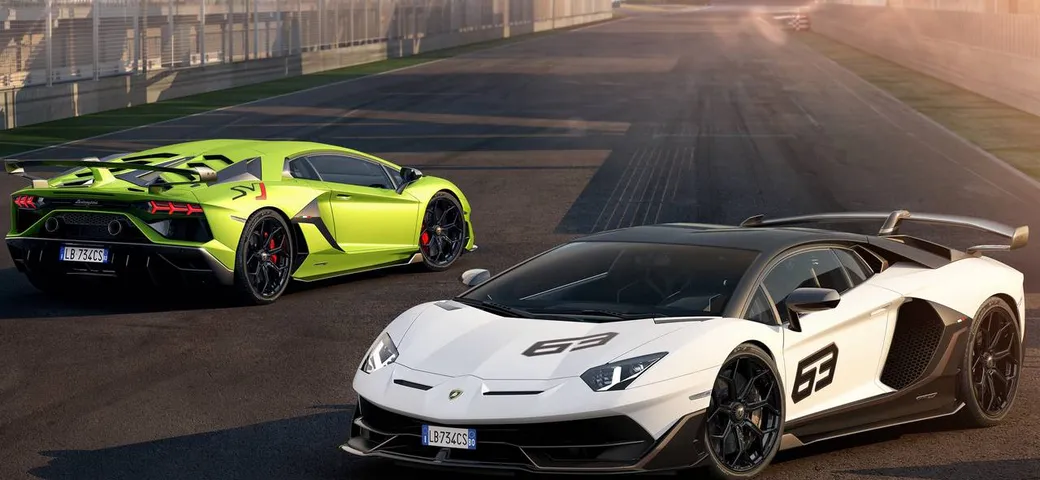 Lamborghini Aventador SVJ: anteprima con record