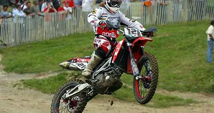 Mondiale cross in Francia sfortunato per l'Aprilia