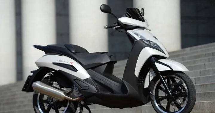 Anteprima Peugeot Geopolis 300 R 2014 al Motodays di Roma