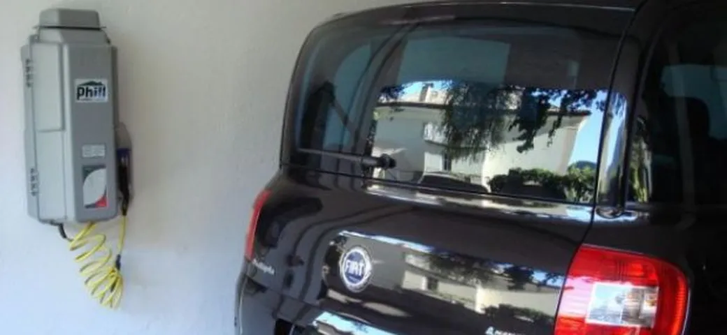 Auto a metano: dal Governo il via libera al distributore in casa