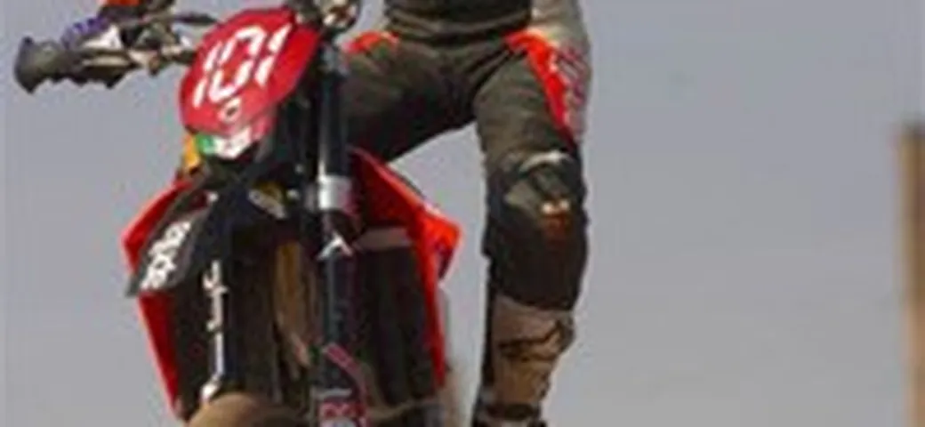 Supermoto: Van Den Bosch conquista il titolo Sport Internazionale