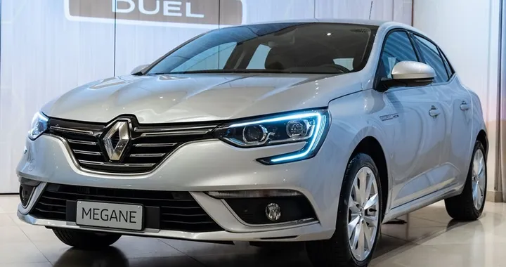Renault Megane 2018: debutta l'allestimento Duel