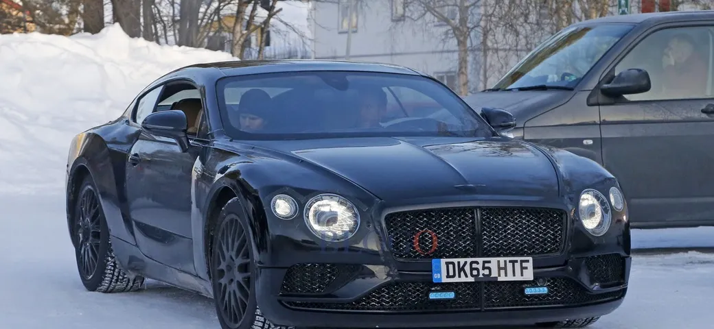 Bentley Continental GT: le foto spia