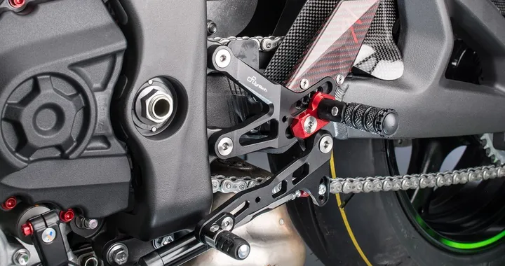 LighTech: kit cambio rovesciato per Kawasaki ZX-10R