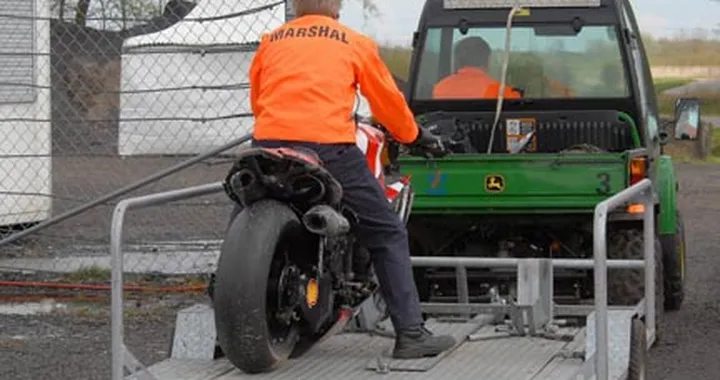 Foto del giorno: povera R1!