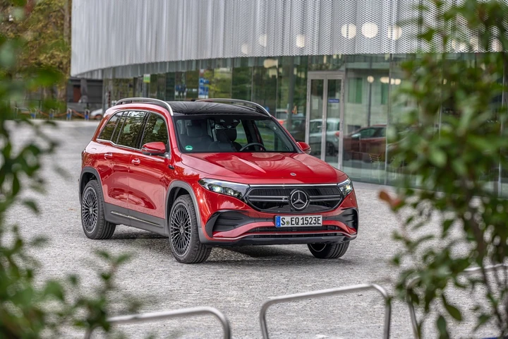 Mercedes EQB: video di presentazione