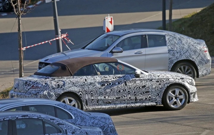Mercedes Classe C: la Cabriolet avrà tetto in tela