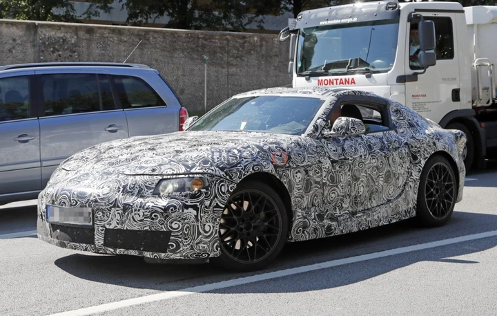 Toyota Supra: prime foto spia della sportiva