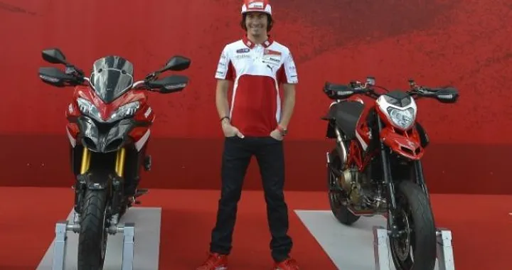 Nicky Hayden con Ducati anche nel 2013