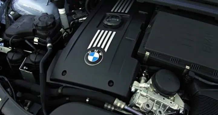 Bmw: sistema stop-start anche per i 6 cilindri