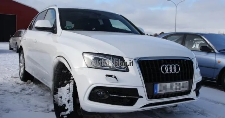 Foto spia Audi Q5 Facelift
