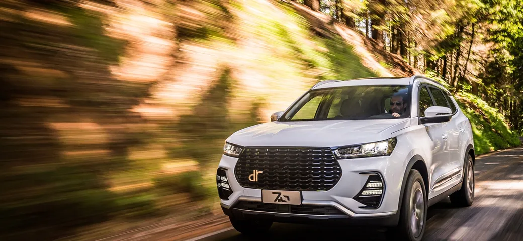 DR 7.0 Turbo: debutta in Italia il nuovo SUV a sette posti [FOTO]