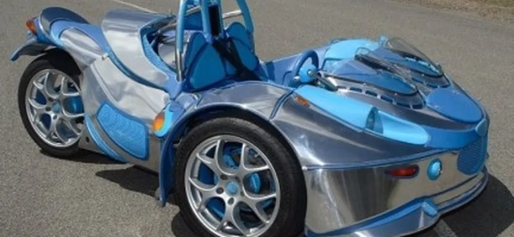 Bonning Roadster: 3 ruote fra sport e ambiente