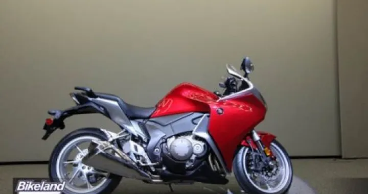Honda VFR1200F 2010: foto e video live