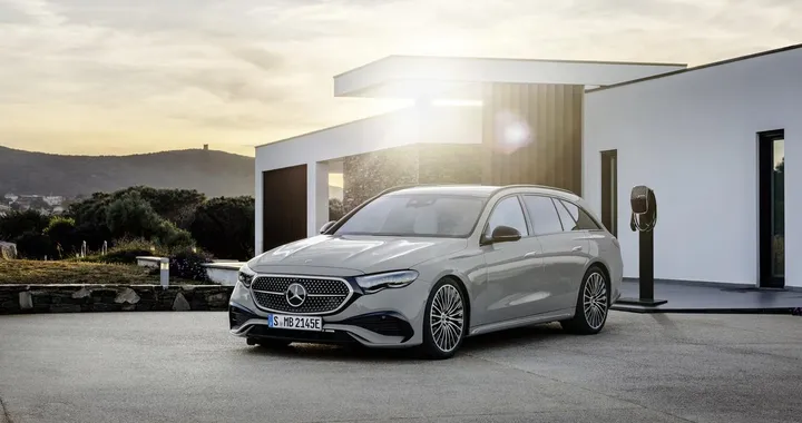 Nuova Mercedes Classe E Wagon: lusso, sportività e innovazione con l’ultima generazione [FOTO]