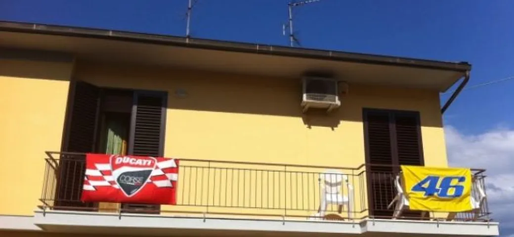 Foto del giorno: Rossi in Rosso