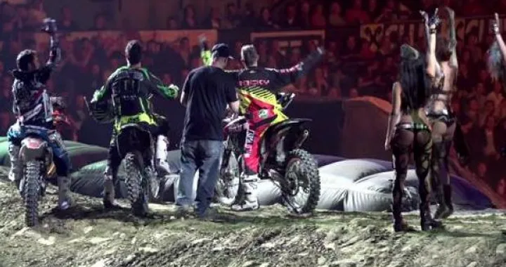 FMX: i Master of Dirt invadono Vienna /video