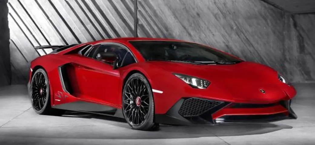 Lamborghini Aventador SV: foto ed informazioni ufficiali