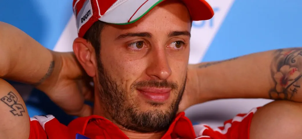 Dovizioso si arrende a Valencia: 