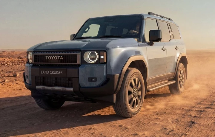 Toyota Land Cruiser 250, due nuovi allestimenti: Icon e Premium