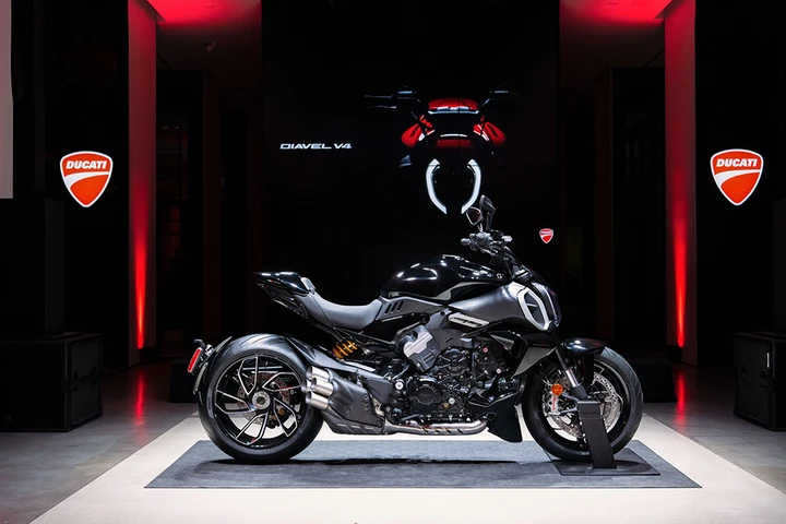 Ducati: arrivano le “Diavel V4 Design Nights”