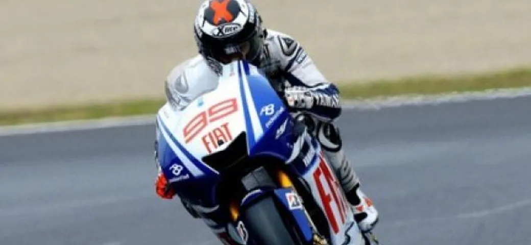 MotoGP: Lorenzo fa sul serio ma Rossi non molla
