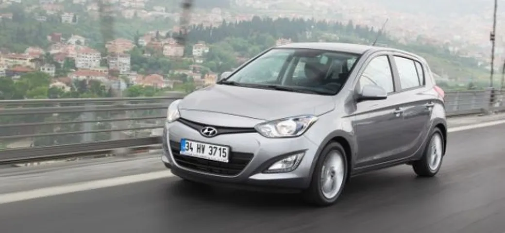 Arriva la nuova Hyundai i20: motori, allestimenti e listino prezzi 2012
