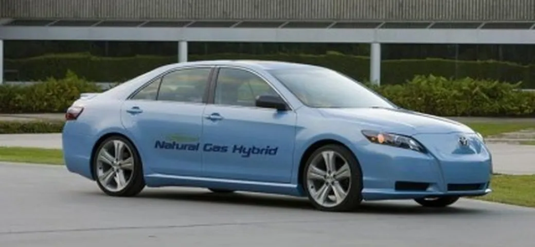 Los Angeles 2008: Toyota CNG Camry Hybrid Concept