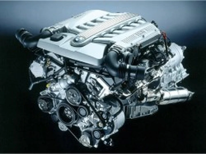 BMW serie 7: in arrivo un V12 biturbo?