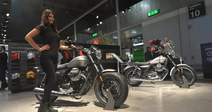 Moto Guzzi V9 Roamer e V9 Bobber MY 2017