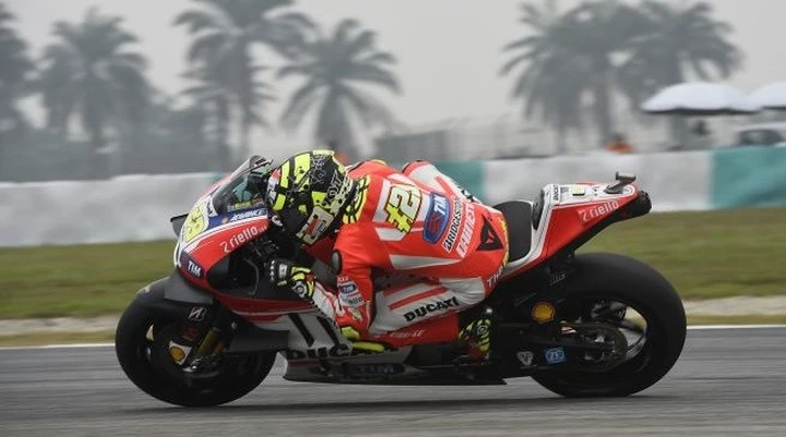 Ducati: Iannone 6° e Dovi 7° nella Q2 di Sepang
