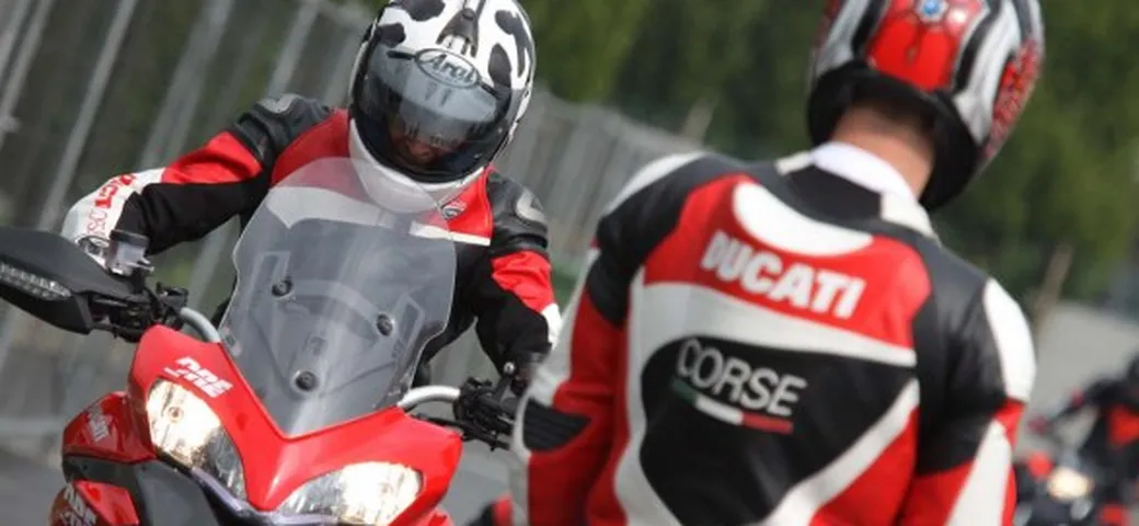 DRE 2014: a scuola con la 899 Panigale e il Monster 1200