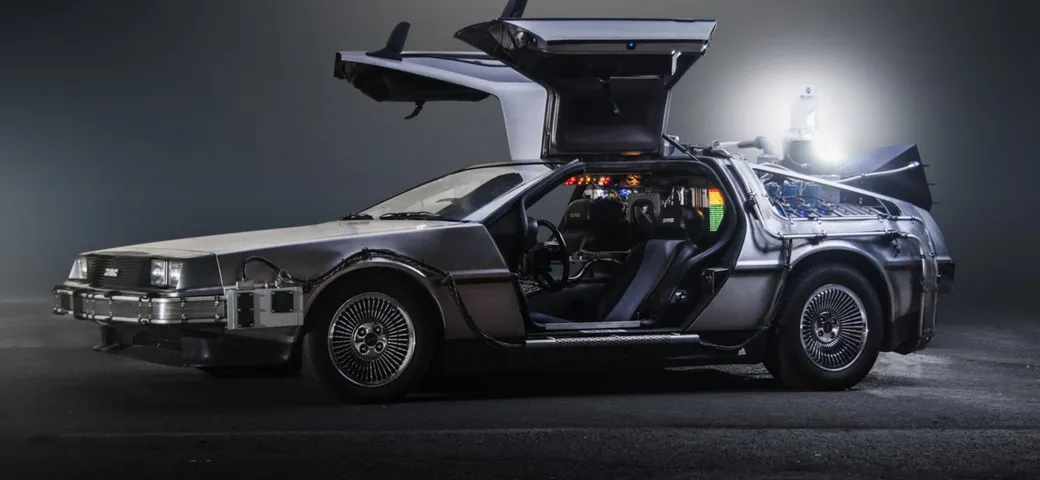 DeLorean multata a 88 mph