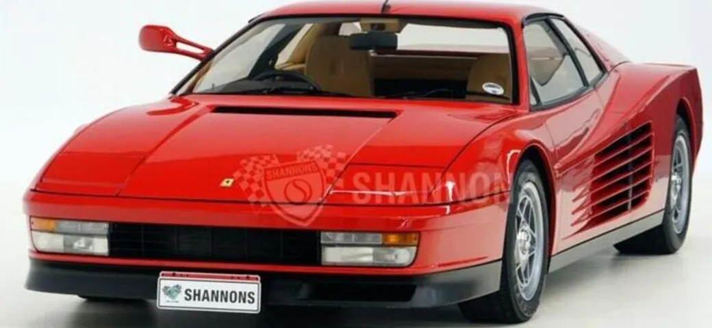 All'asta la Ferrari Testarossa di Elton John