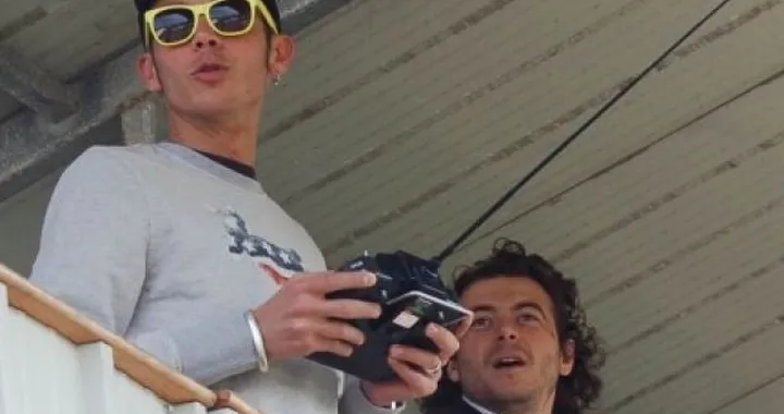 Valentino pilota "radiocomandato" per un giorno