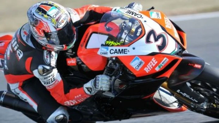 WSBK a Magny-Cours: Aprilia due podi; Biaggi: 