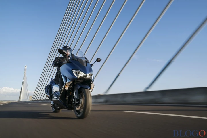 Yamaha TMAX DX 2017
