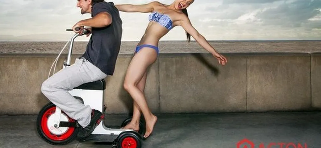 Acton M: il micro-scooter elettrico a tre ruote pronto nel 2014 [video]