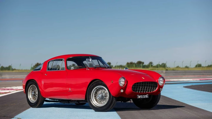 Guikas Collection: all'asta 75 rarissime supercar
