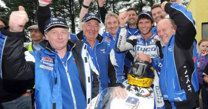 Ulster GP, tris di vittorie per Guy Martin: "Sono al settimo cielo"