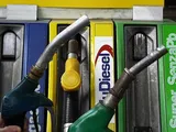 Allarme prezzi carburanti, consumatori in rivolta