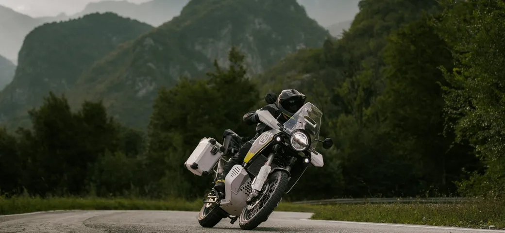Husqvarna Norden 901 Expedition 2025: la regina delle moto adventure si rinnova