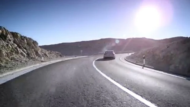 Mercedes E 63 AMG 2013 in video