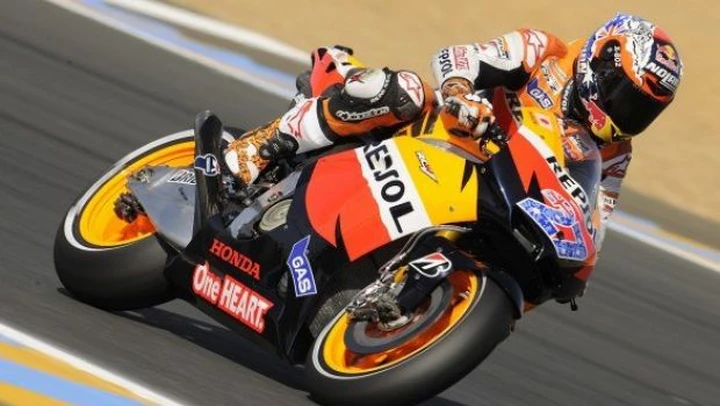 MotoGP: le FP1 al Montmelò sotto il segno di Stoner. Simoncelli e Lorenzo seguono
