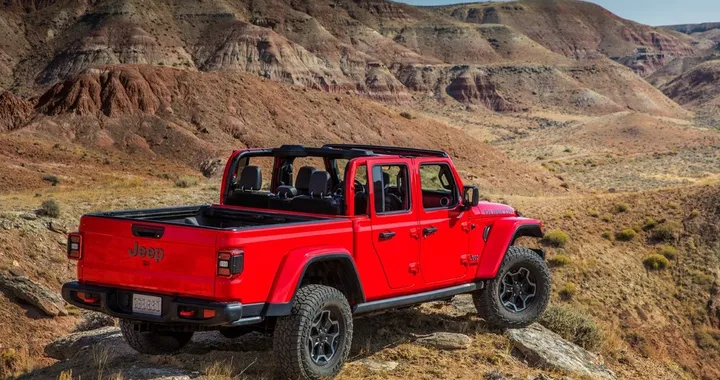 Jeep Gladiator e Wrangler: le novità per il 2022