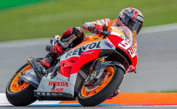 MotoGP Brno, “libere”: la musica non cambia, Marquez sull’asciutto Marquez sul bagnato