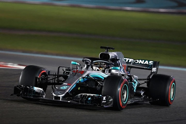 Formula 1 GP Abu Dhabi 2018, ordine di arrivo: vince Hamilton! Vettel 2°, Verstappen 3°